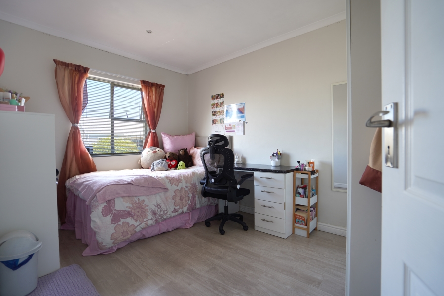 2 Bedroom Property for Sale in West Beach Western Cape